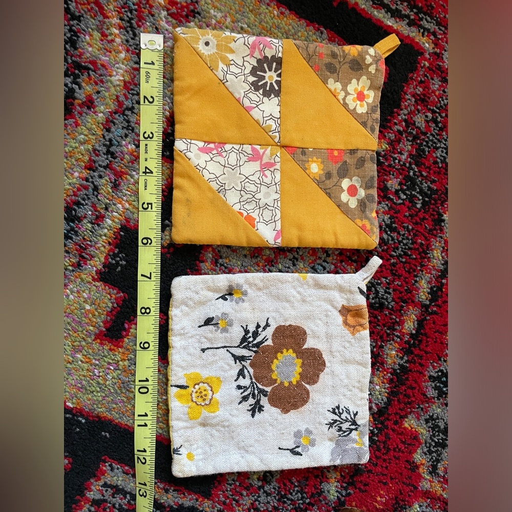 Vintage groovy 60s/70s pot holders